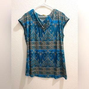 Woman’s short sleeve blouse